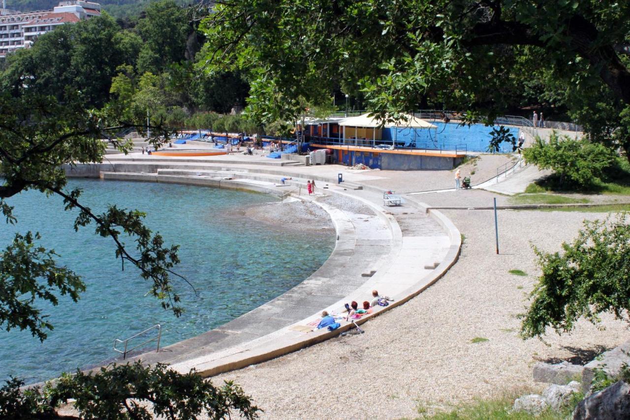 Apartments With A Parking Space Lovran, Opatija - 7713 المظهر الخارجي الصورة
