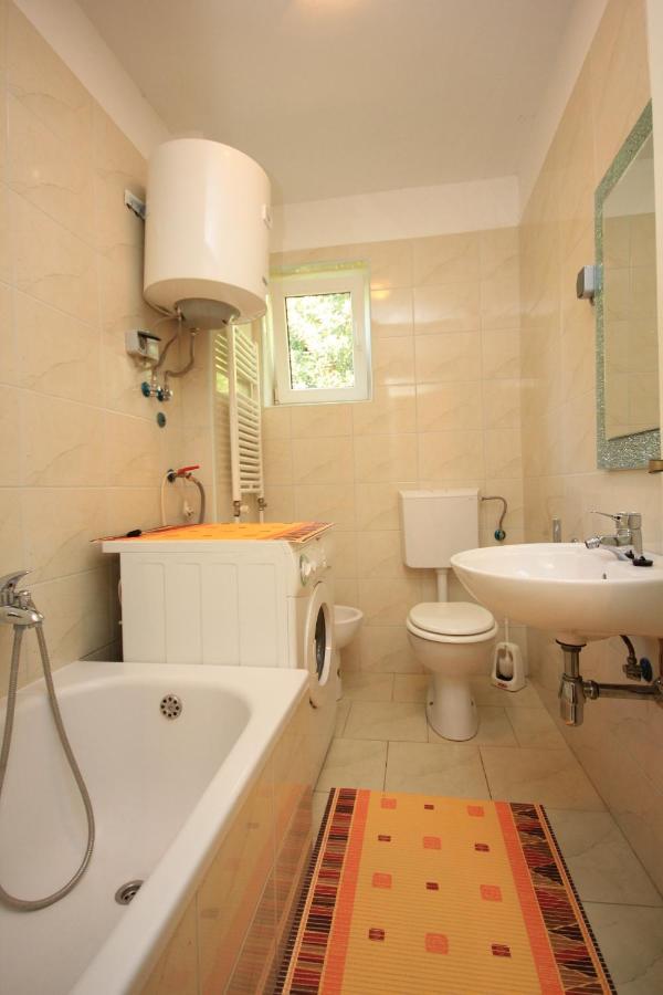 Apartments With A Parking Space Lovran, Opatija - 7713 المظهر الخارجي الصورة